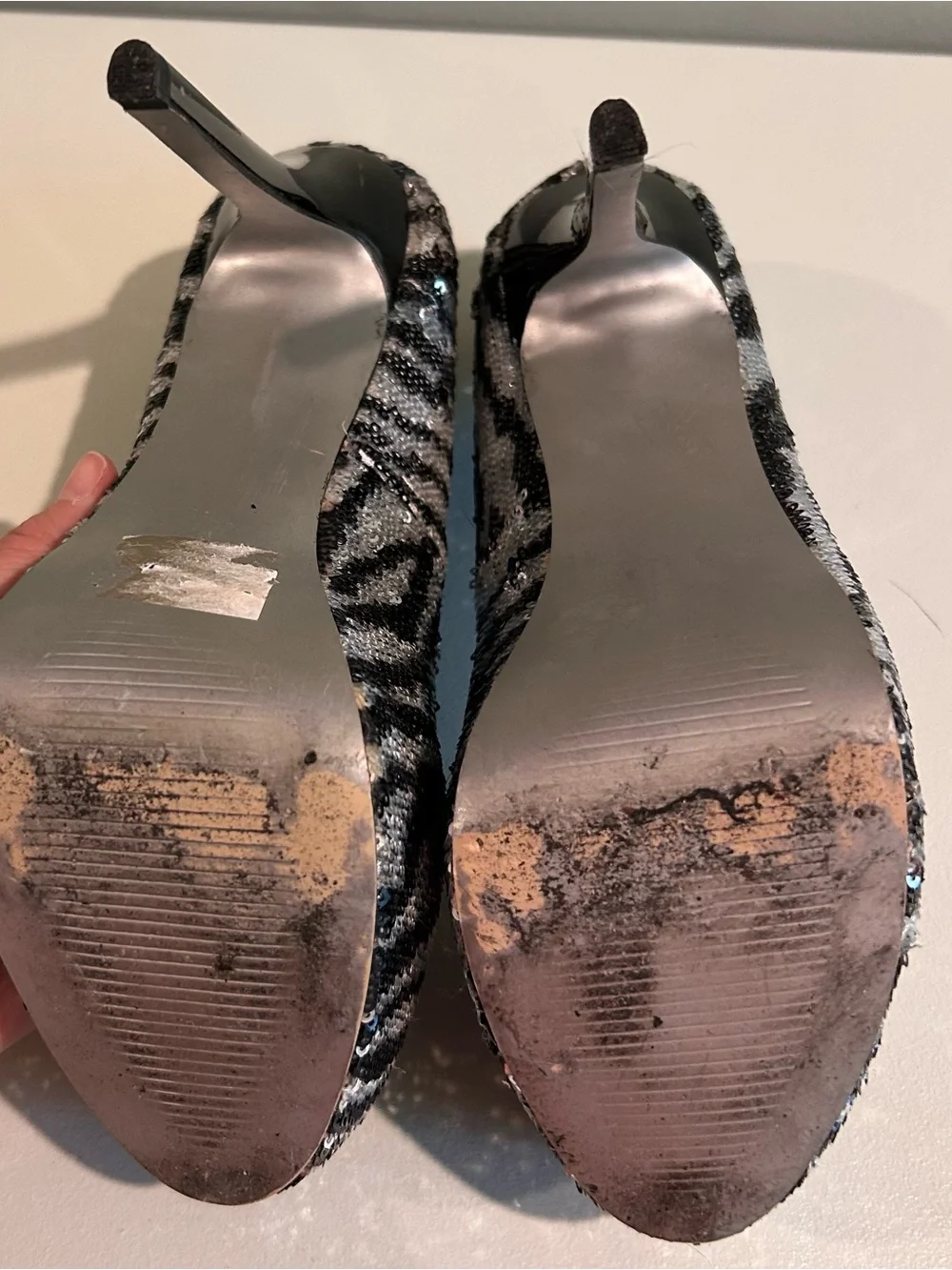 Steve Madden Sequin Zebra Platform Pumps 7.5 Disco Glam Statement Heels